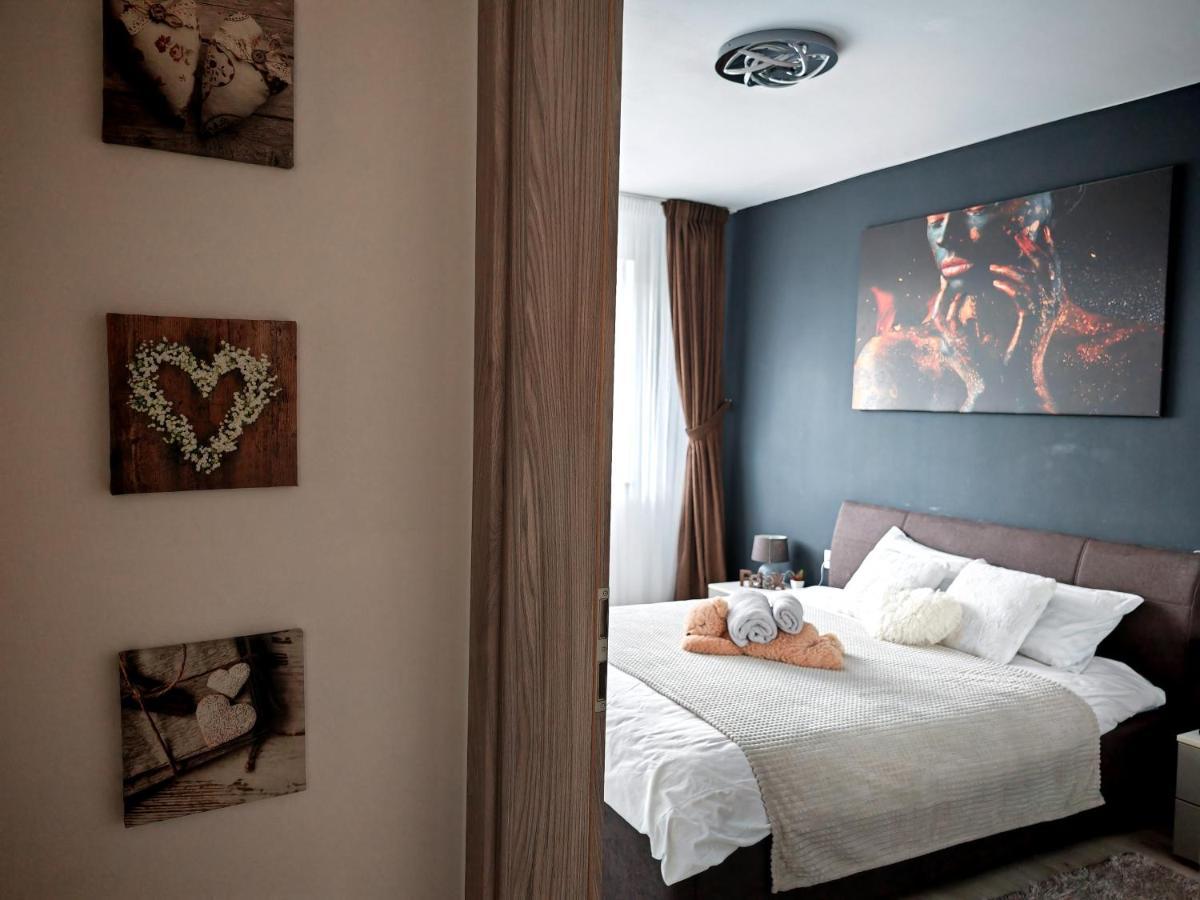 Luxurious Landing Apartment براشوف المظهر الخارجي الصورة